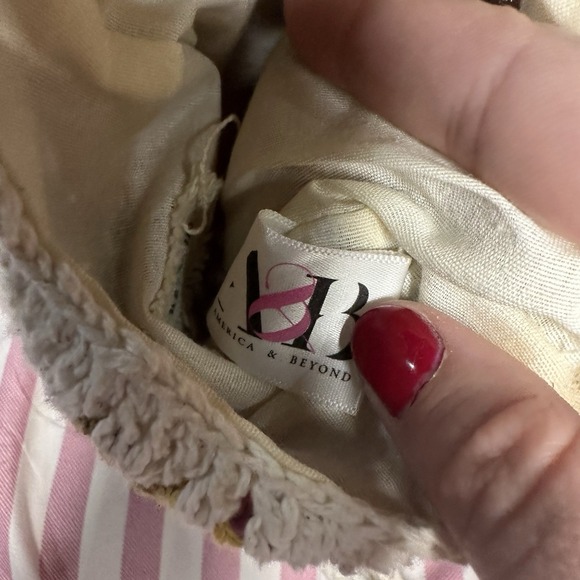 America & Beyond Classic Hand Crochet Long Shoulder Strap Mini Cell Phone Bag - Picture 12 of 12